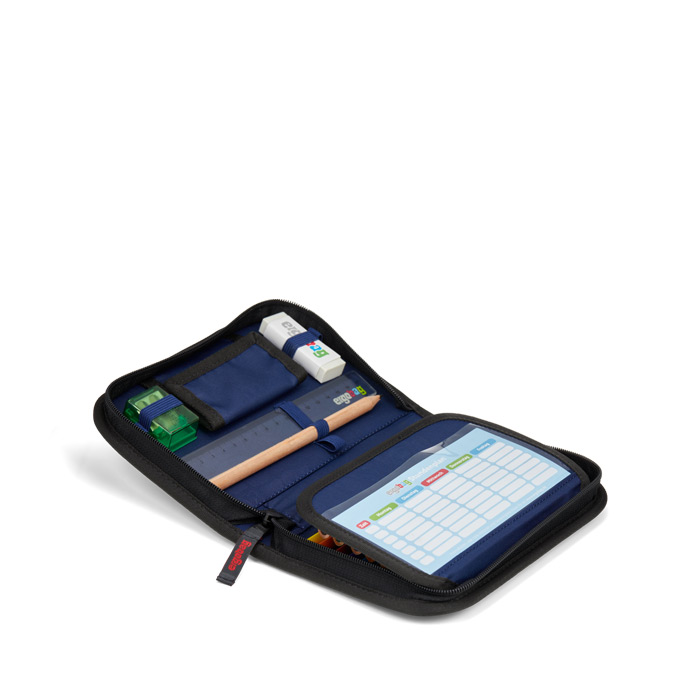01273-90108-10-ergobag-Hard_Pencil_Case-TaekBeardo_03 Зареден несесер за първокласник TaekBeardo, 22 части | ergo-bags.bg