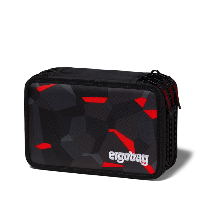 несесер с три ципа ergobag Maxi TaekBeardo, 40 части | ergo-bags.bg